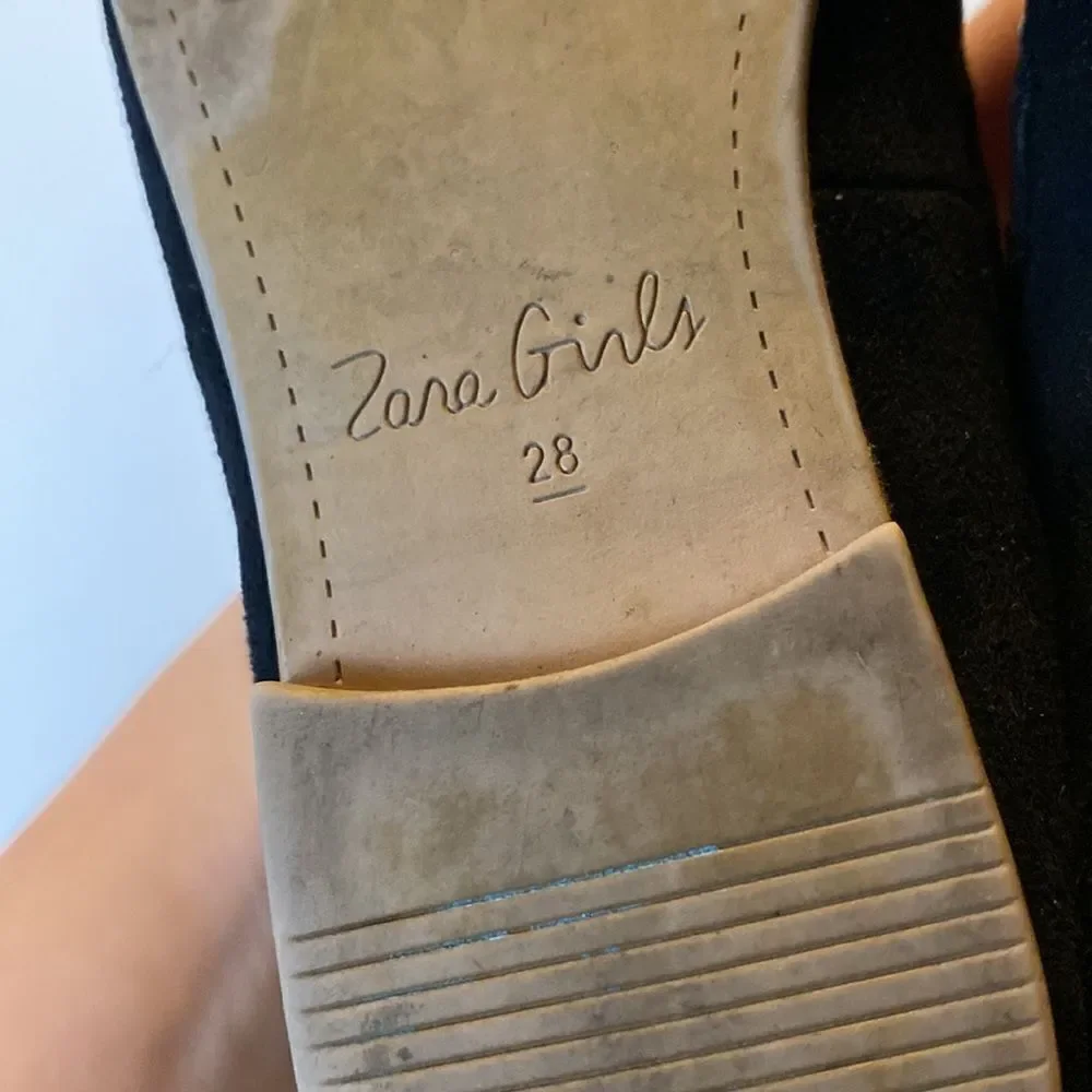 Zara Girls kids Black Cage Silver Stud faux suede Flats shoes -28/US 5